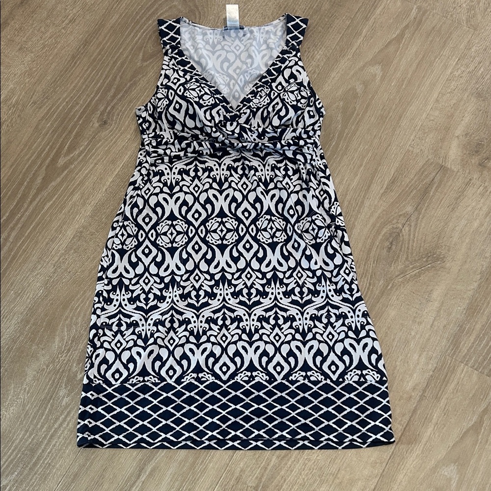 Tommy Bahama Navy and White Sleeveless V‑Neck Midi Dress